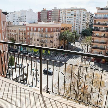 Luminoso Piso + Balcon En Valencia Apartman Kültér fotó