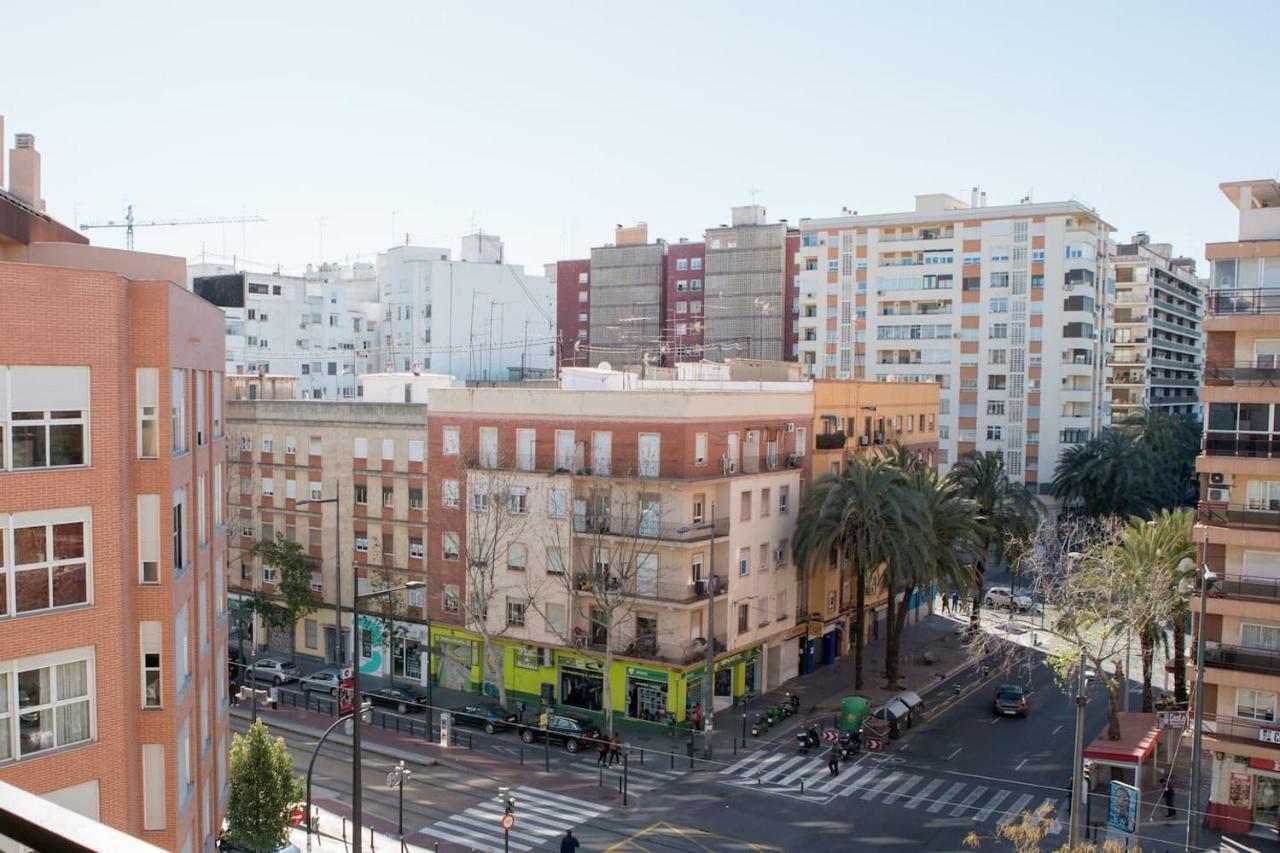 Luminoso Piso + Balcon En Valencia Apartman Kültér fotó